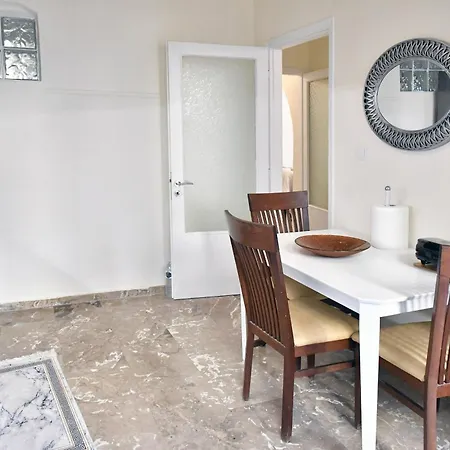 Brancaleone Apartment *